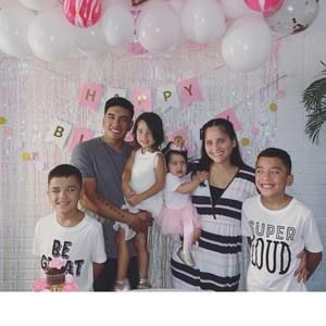 Meet your Posher, Greechi